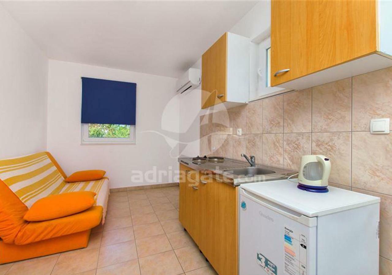Apartments Iva Rogoznica  Exterior photo